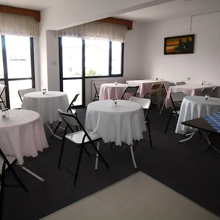 Goren Hotell Çeşme